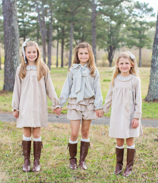 Knee High Socks with Ruffle in Ivory